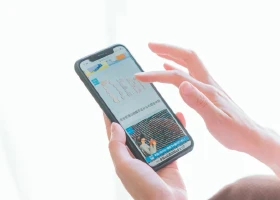 SNSでの宣伝活動に活用する様子
